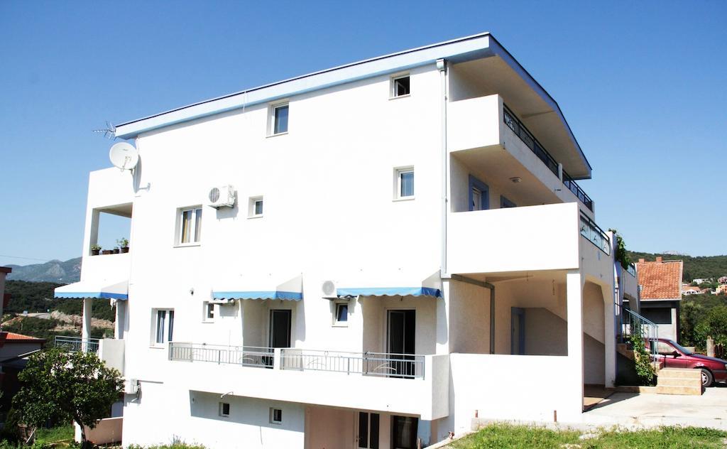 Apartments Ajla Utjeha Luaran gambar