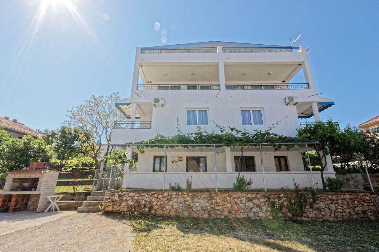 Apartments Ajla Utjeha Luaran gambar