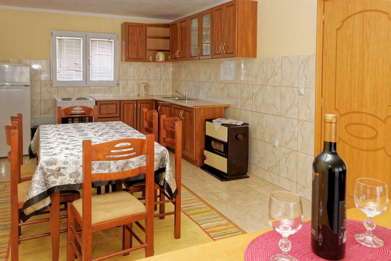 Apartments Ajla Utjeha Luaran gambar