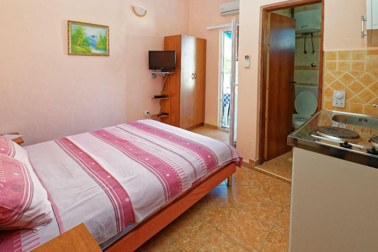 Apartments Ajla Utjeha Luaran gambar