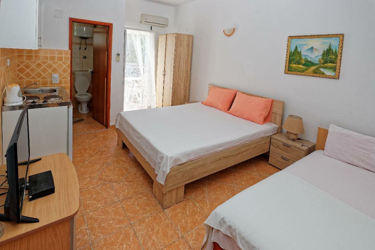 Apartments Ajla Utjeha Luaran gambar
