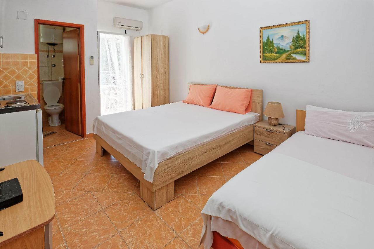 Apartments Ajla Utjeha Luaran gambar
