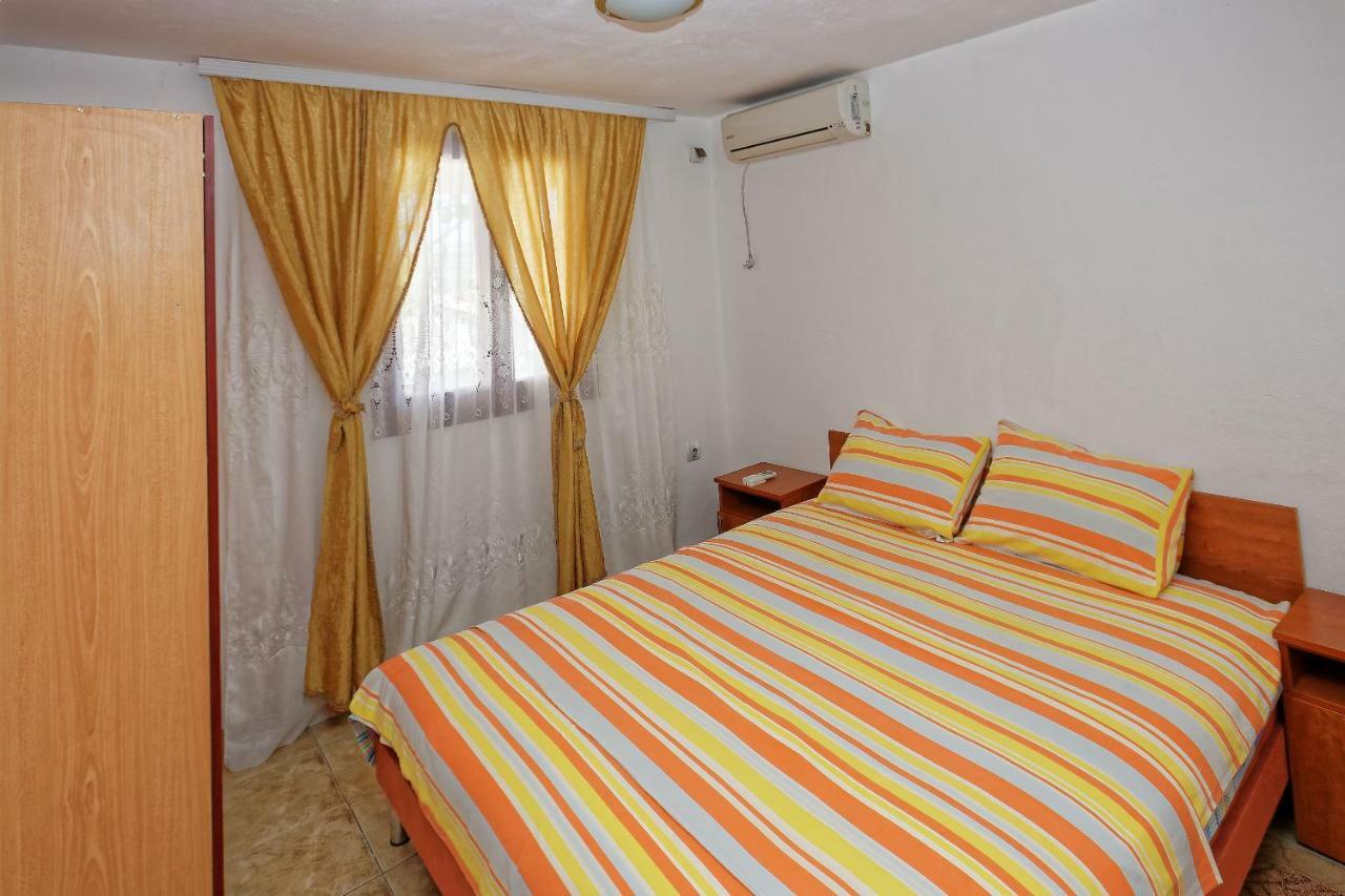 Apartments Ajla Utjeha Luaran gambar